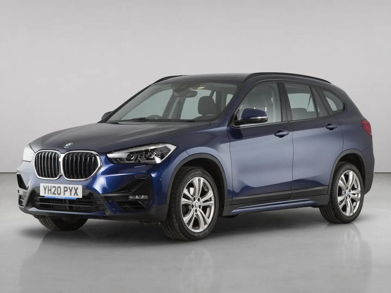 BMW X1 thumbnail Front Left