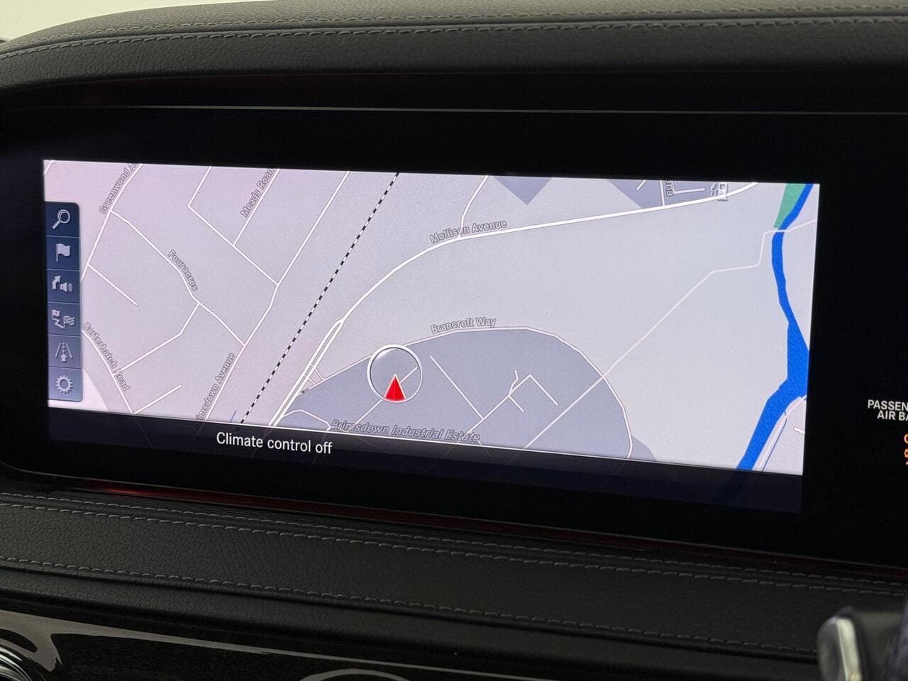 Mercedes-Benz S Class thumbnail Infotainment System
