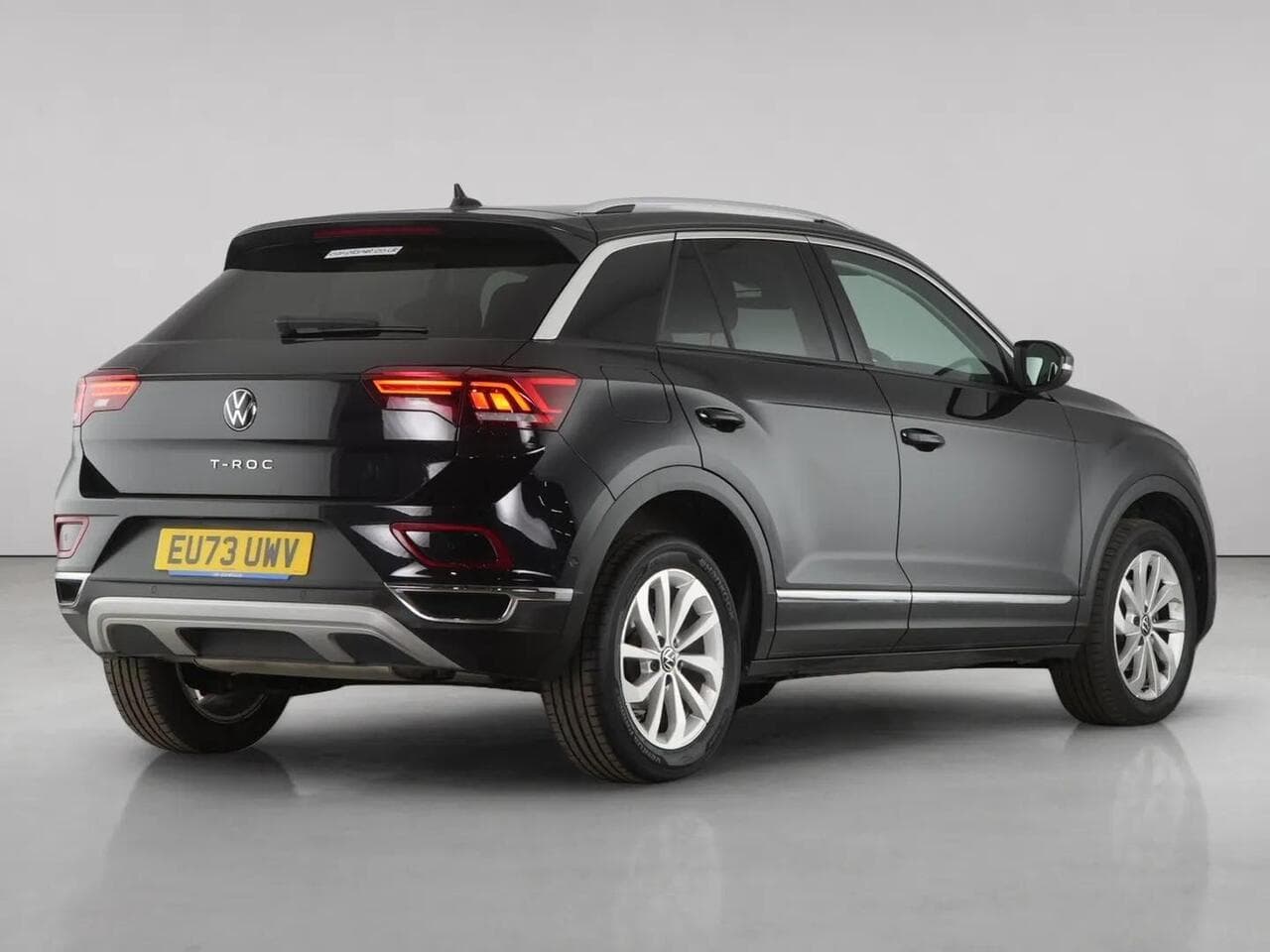 Volkswagen T-Roc thumbnail Rear Right