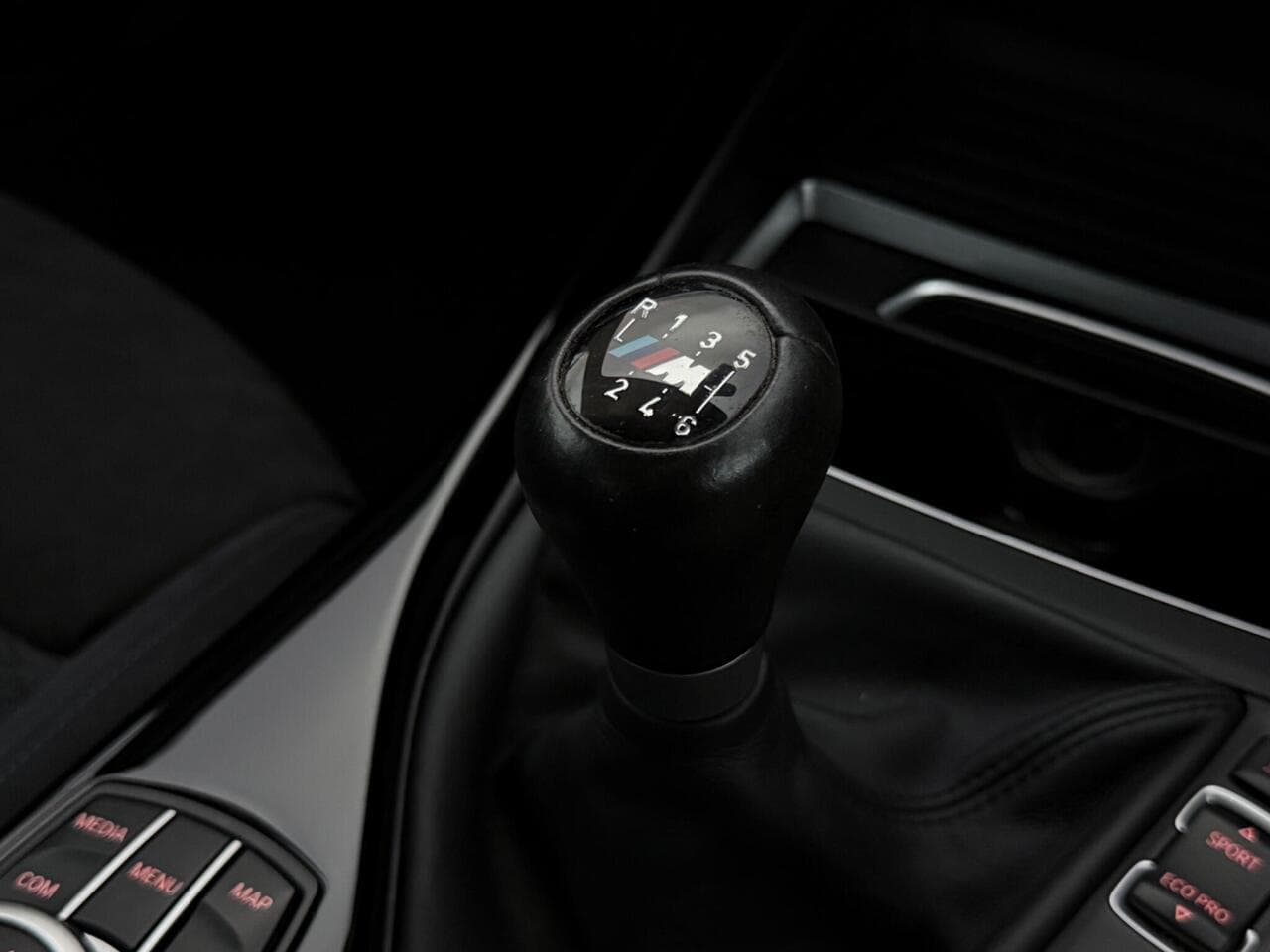 BMW 2 Series thumbnail Interior Front