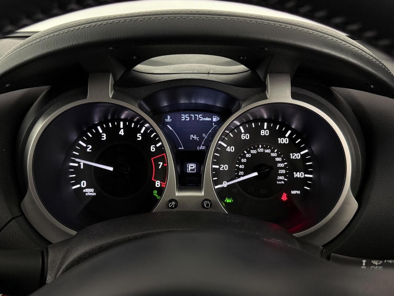 Nissan Juke thumbnail Driver Instruments