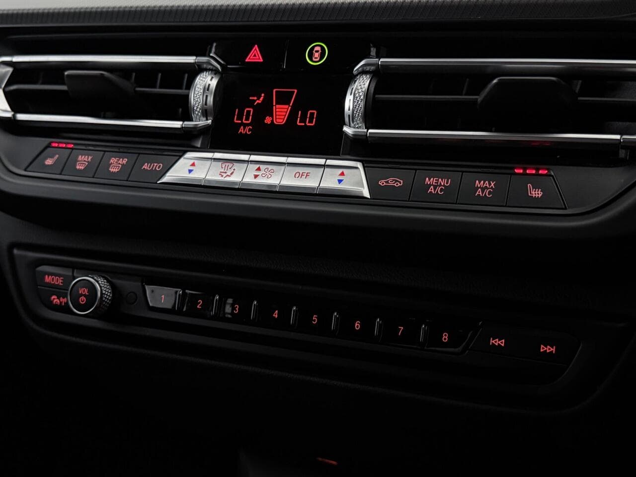 BMW 1 Series thumbnail Infotainment System