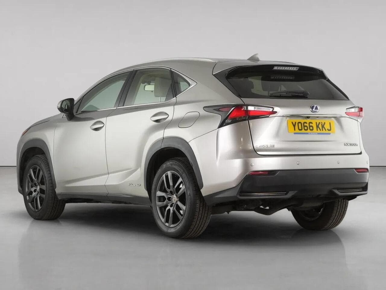 Lexus NX thumbnail Rear Left