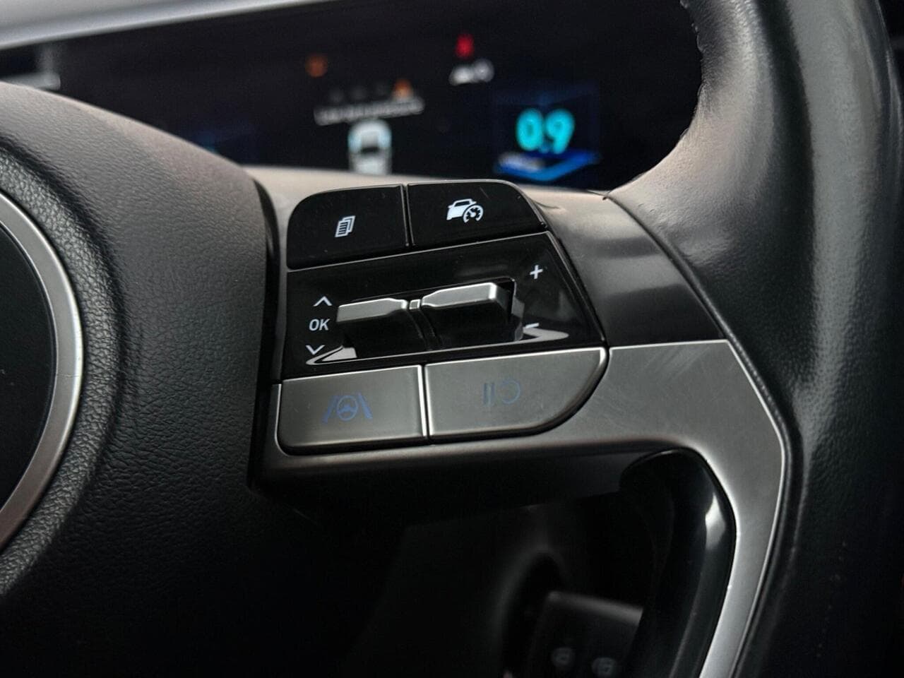 Hyundai TUCSON thumbnail Misc Controls
