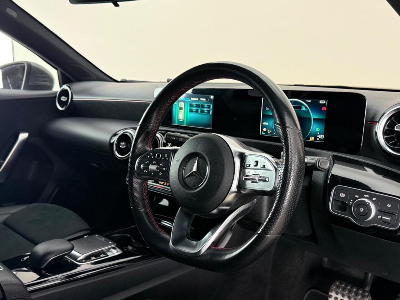 Mercedes-Benz A Class thumbnail Interior Front