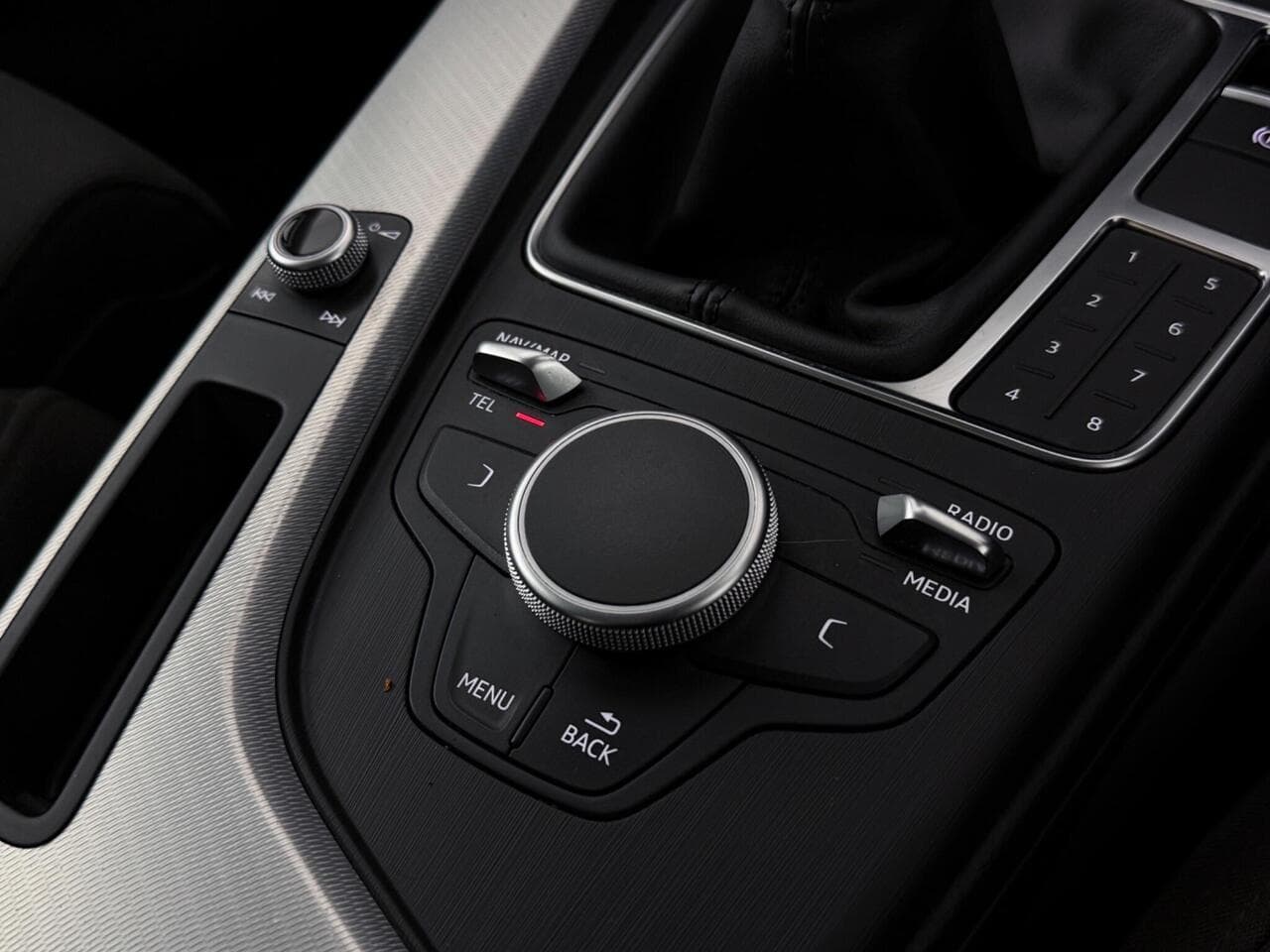 Audi A4 thumbnail Misc Controls