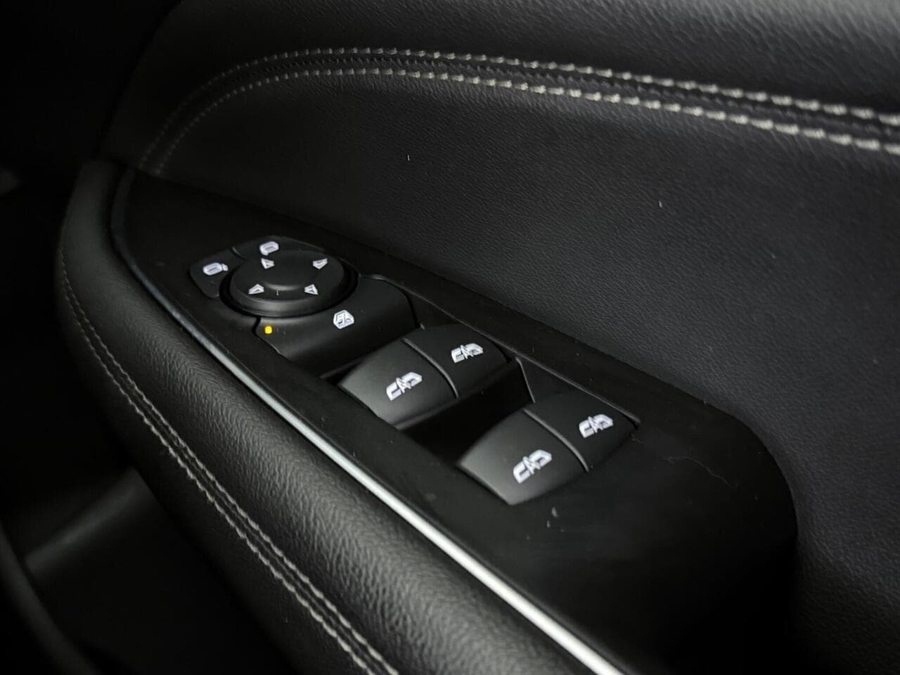 Vauxhall Insignia thumbnail Misc Controls
