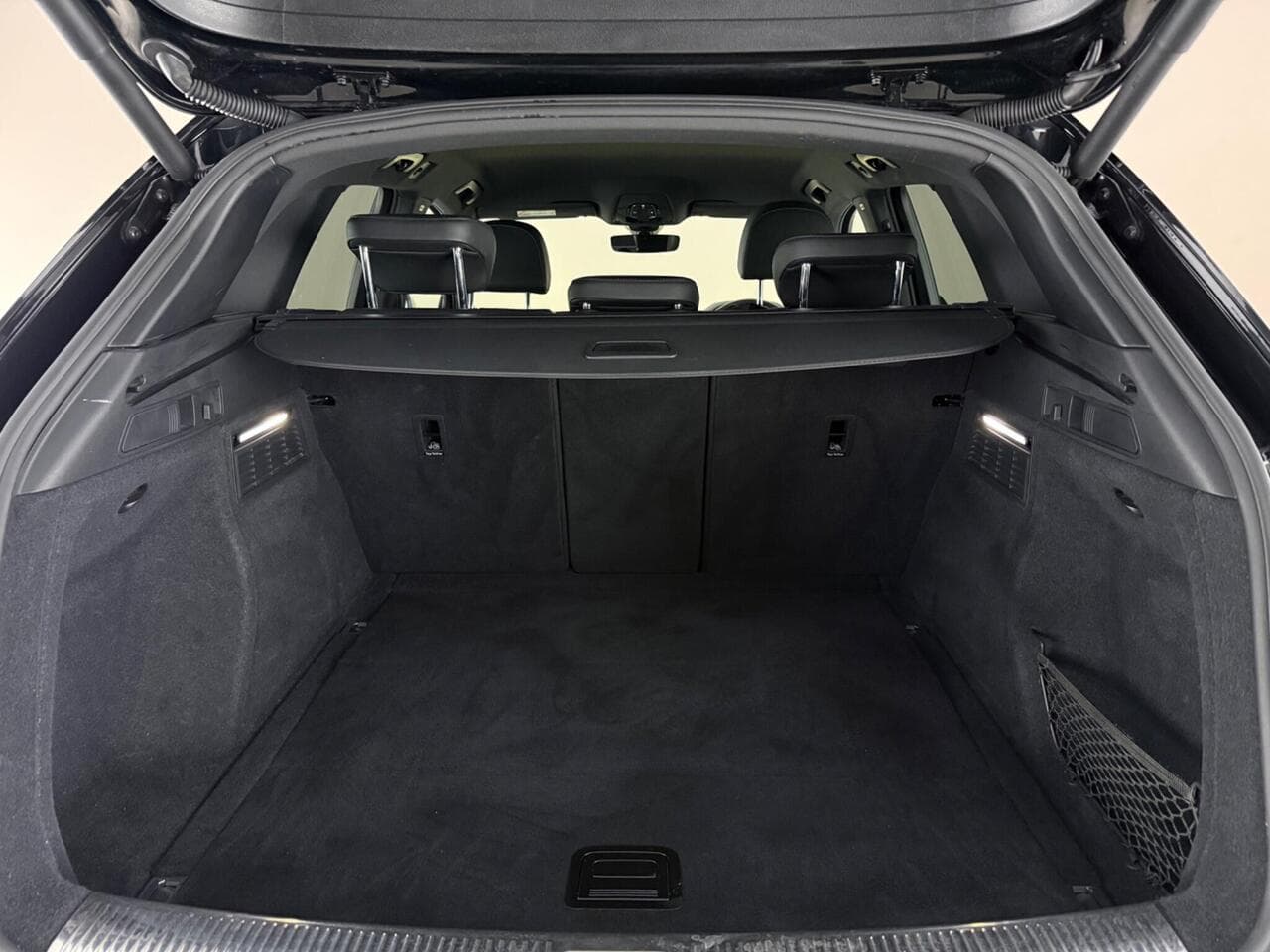 Audi Q5 thumbnail Boot