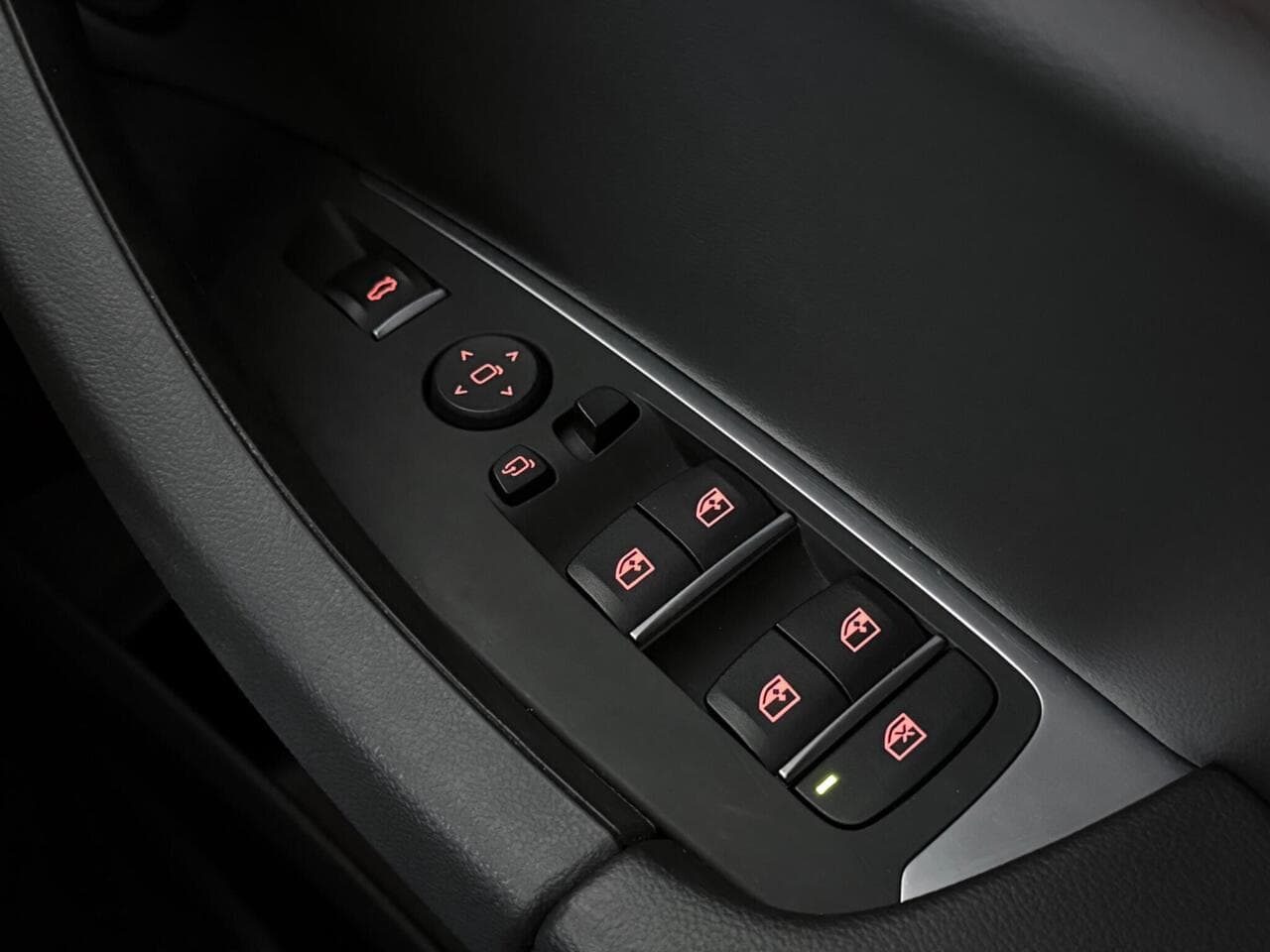 BMW X3 thumbnail Misc Controls