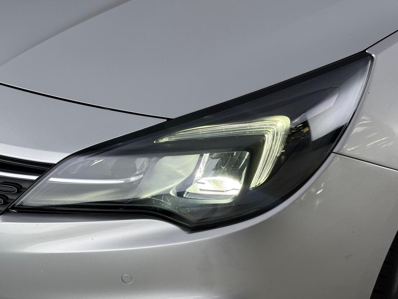 Vauxhall Astra thumbnail Lights Front
