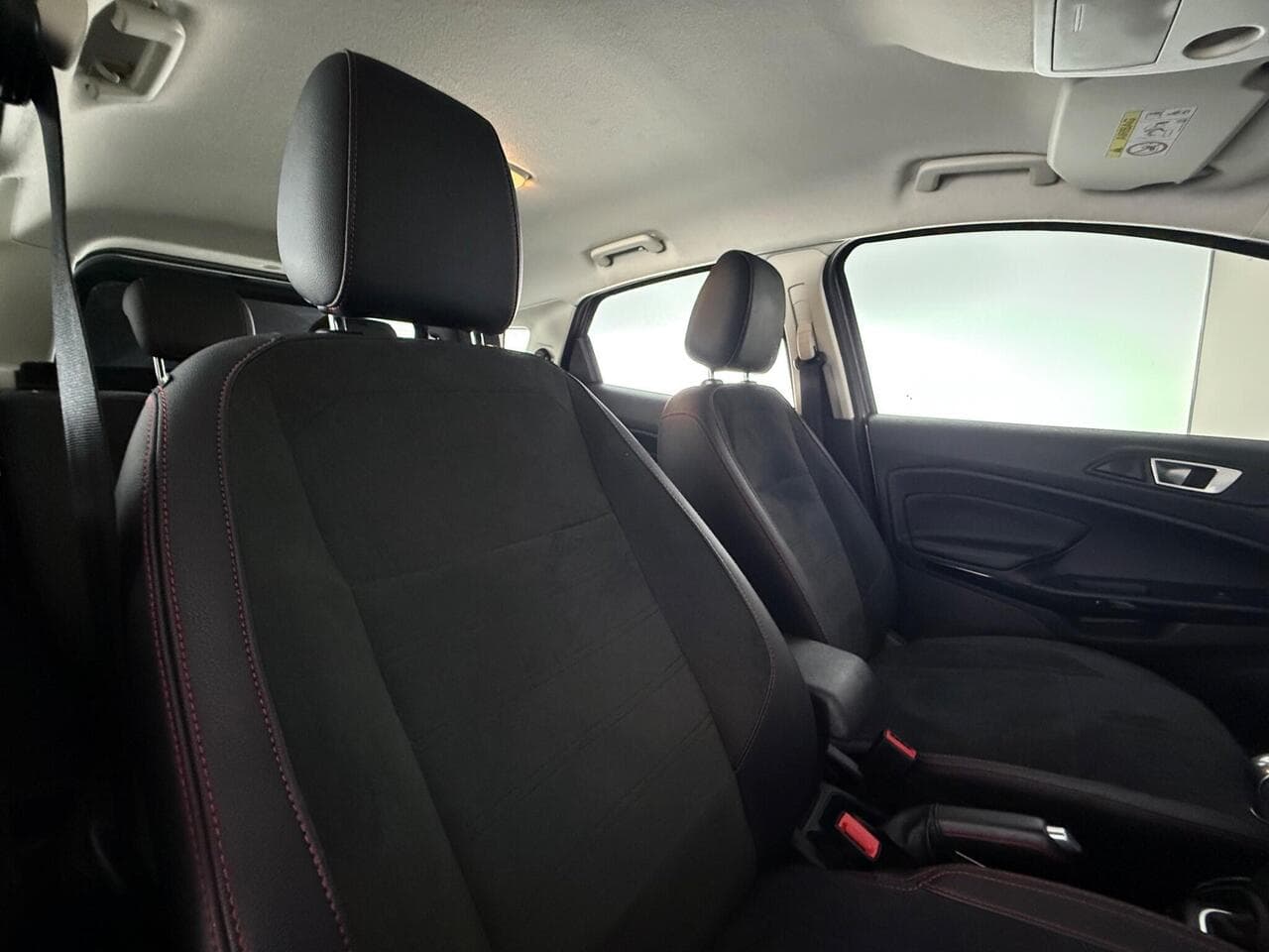 Ford EcoSport thumbnail Seats Rear