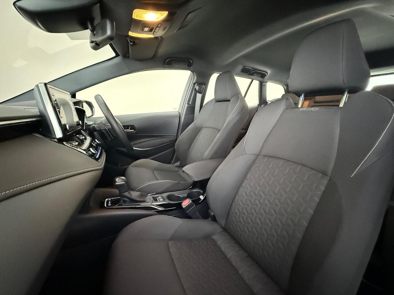 Toyota Corolla thumbnail Seat Front Passenger