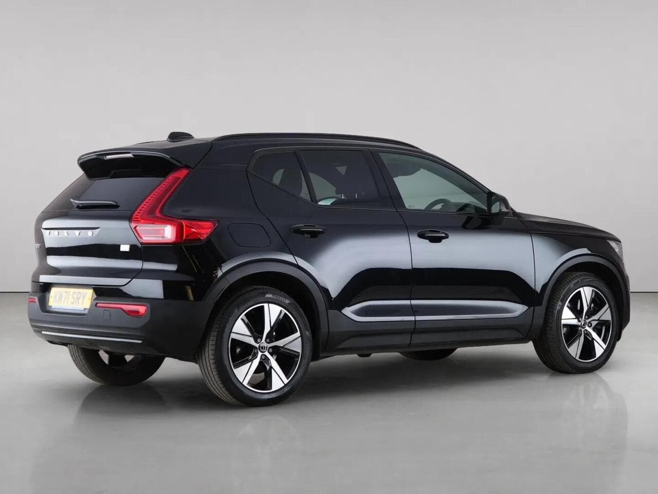 Volvo XC40 thumbnail Rear Right