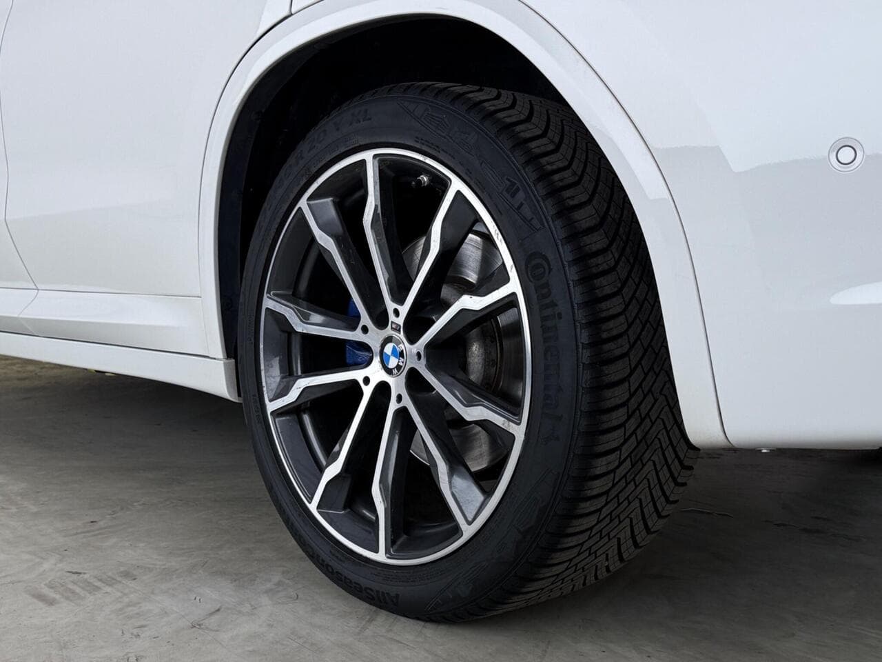 BMW X3 thumbnail Wheel