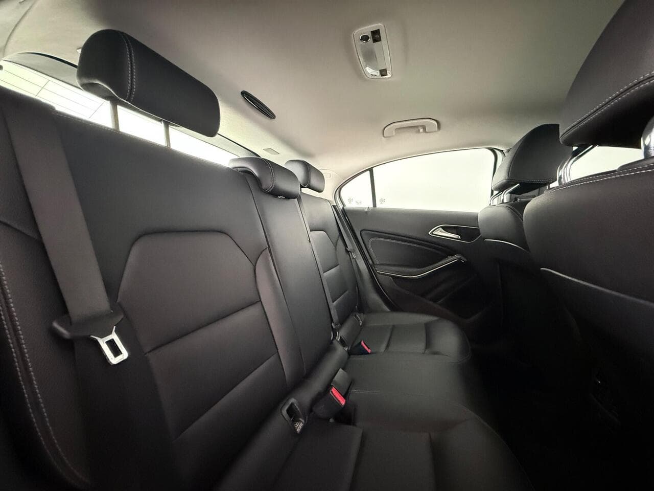 Mercedes-Benz A Class thumbnail Seats Rear