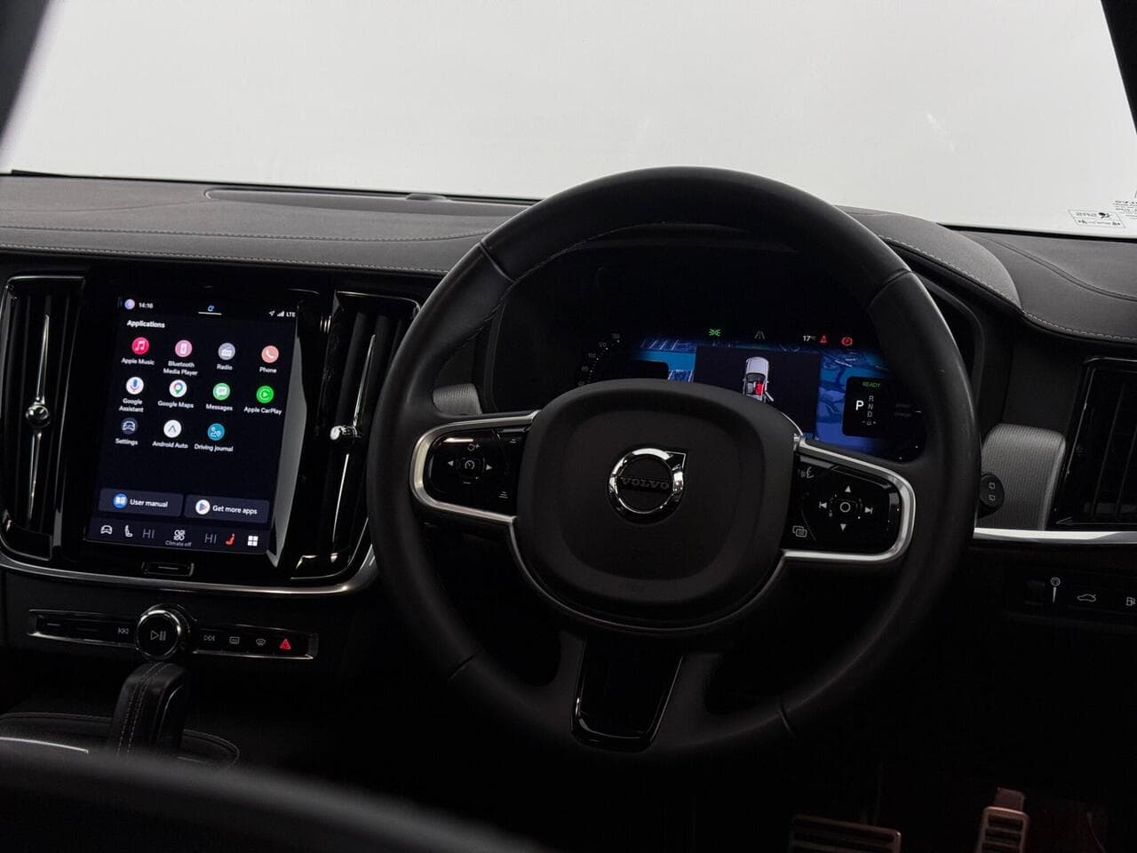 Volvo V90 thumbnail Steering Wheel