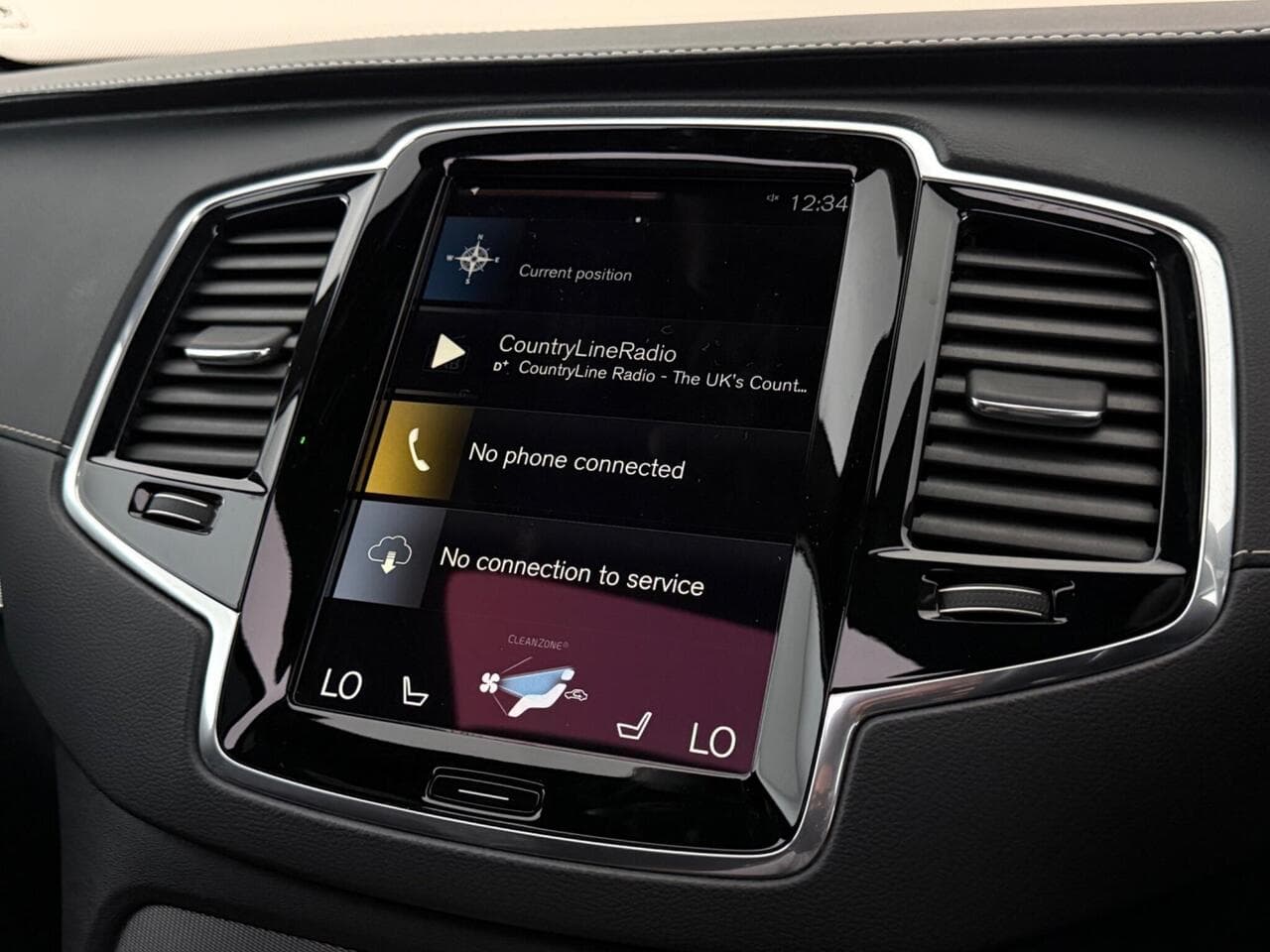 Volvo XC90 thumbnail Infotainment System
