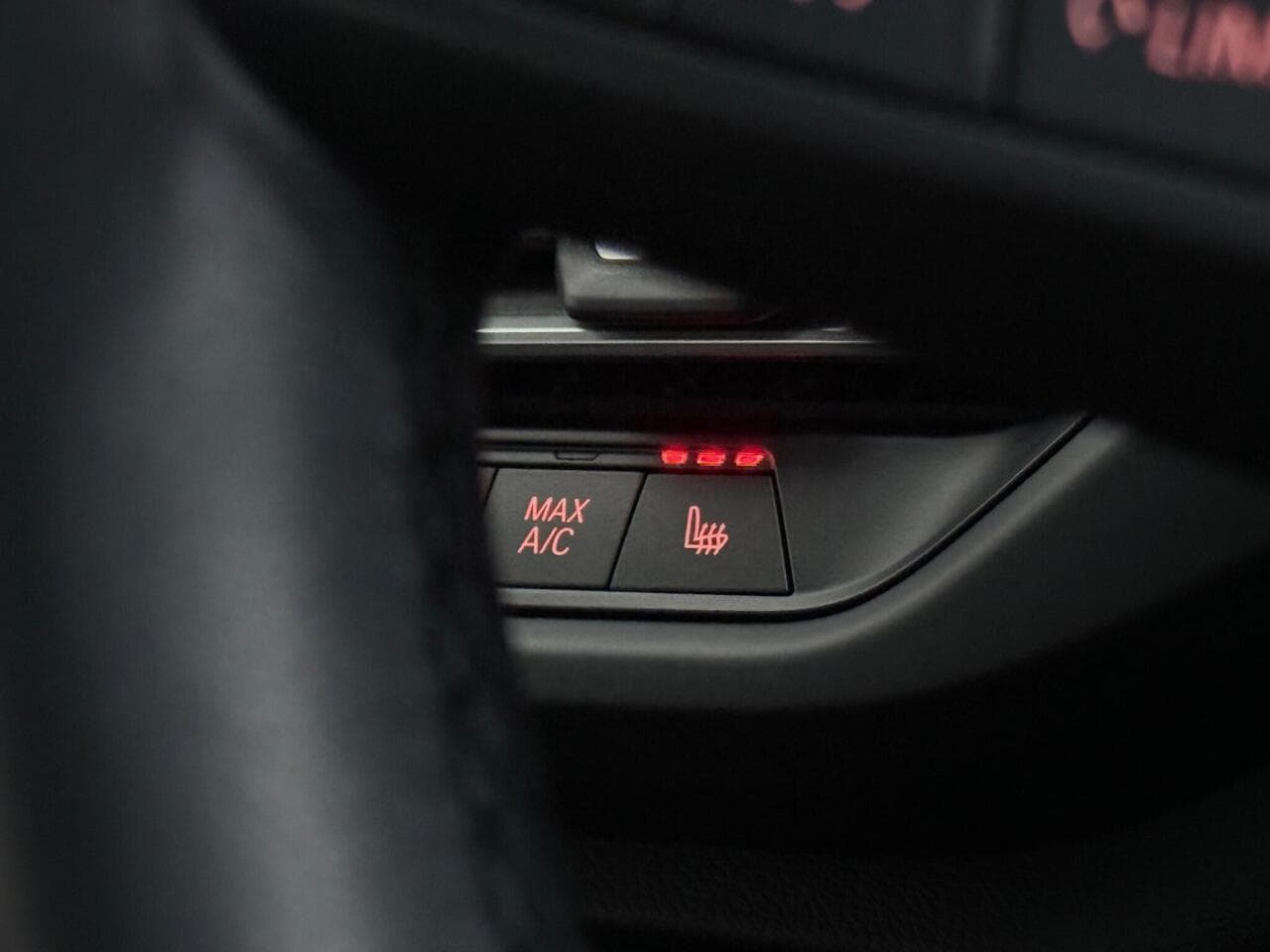 BMW 1 Series thumbnail Misc Controls