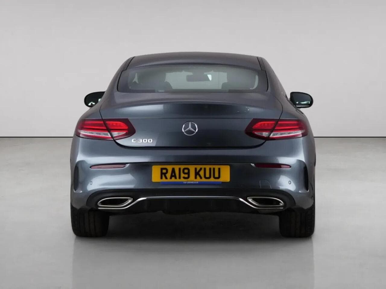 Mercedes-Benz C Class thumbnail Rear