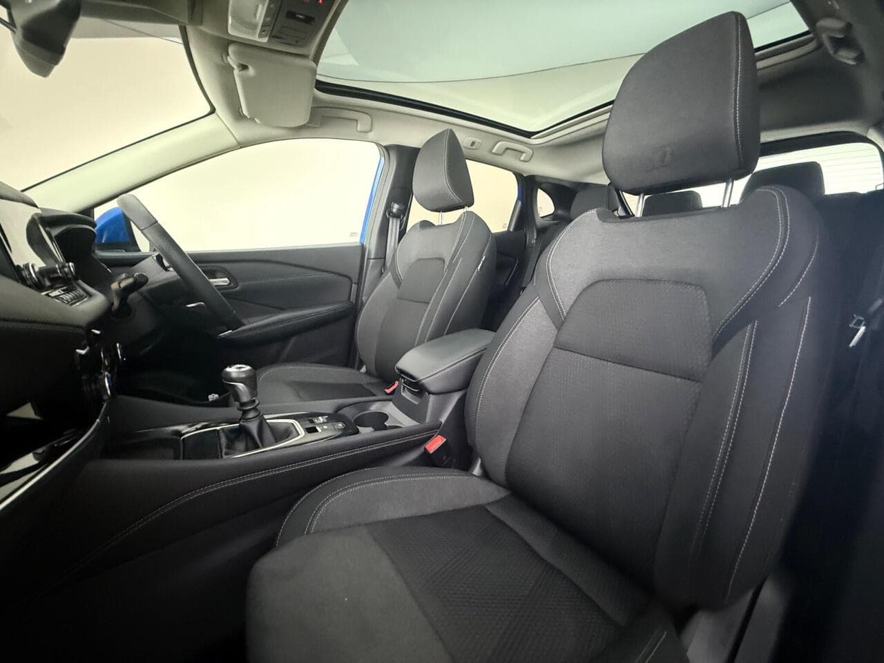 Nissan Qashqai thumbnail Seat Front Passenger