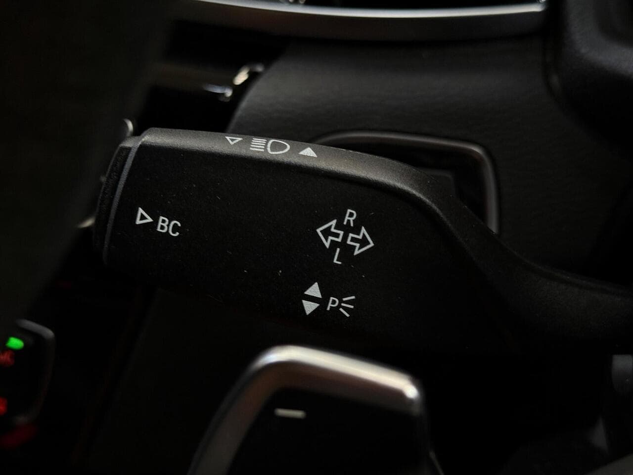 BMW X1 thumbnail Misc Controls