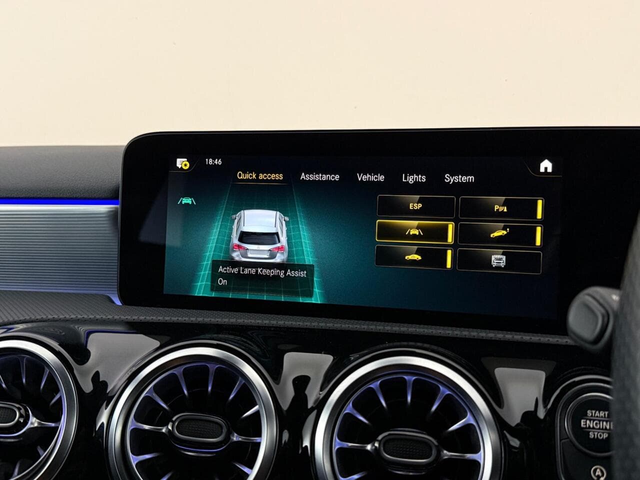Mercedes-Benz A Class thumbnail Infotainment System