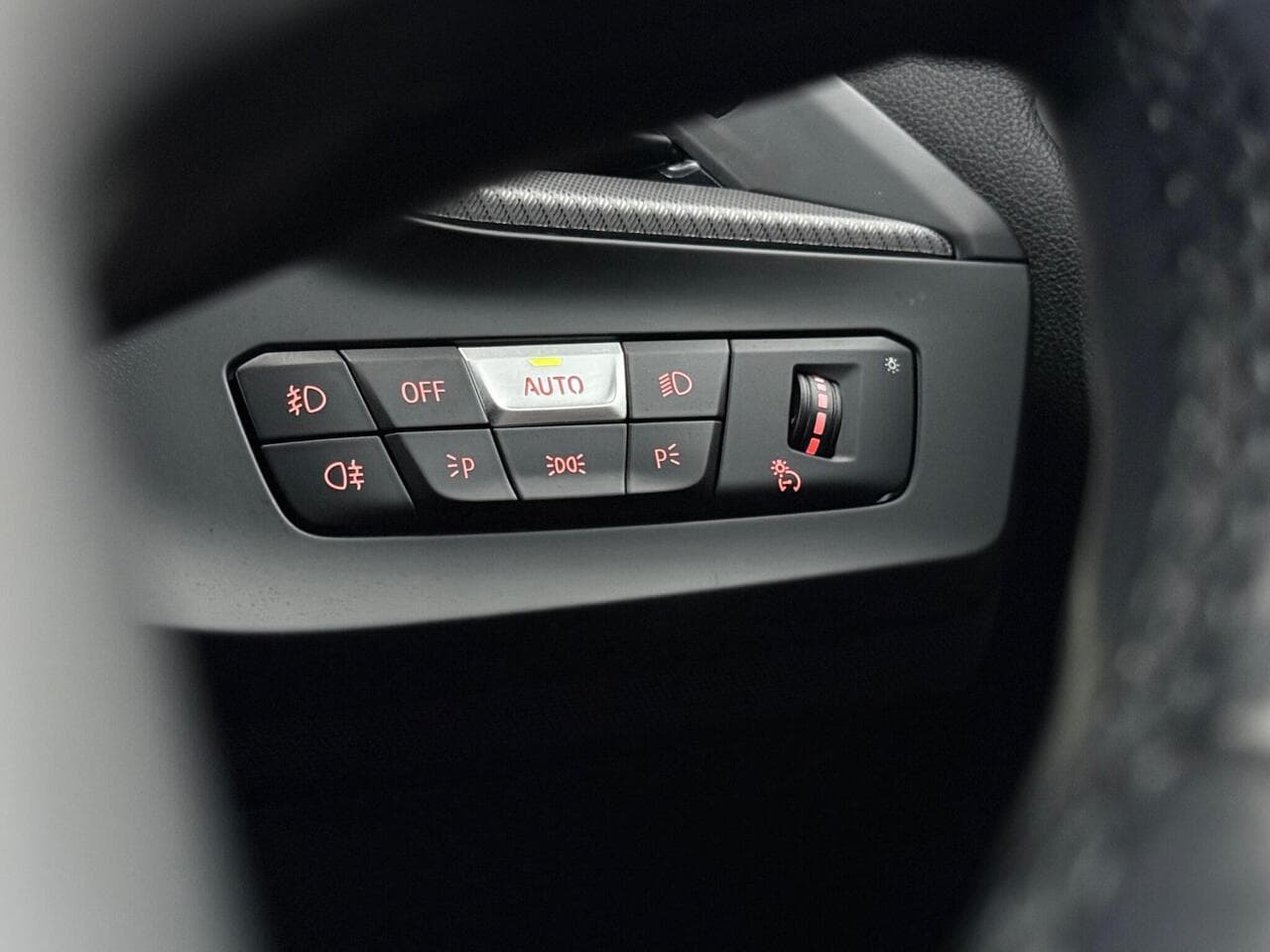 BMW 1 Series thumbnail Misc Controls