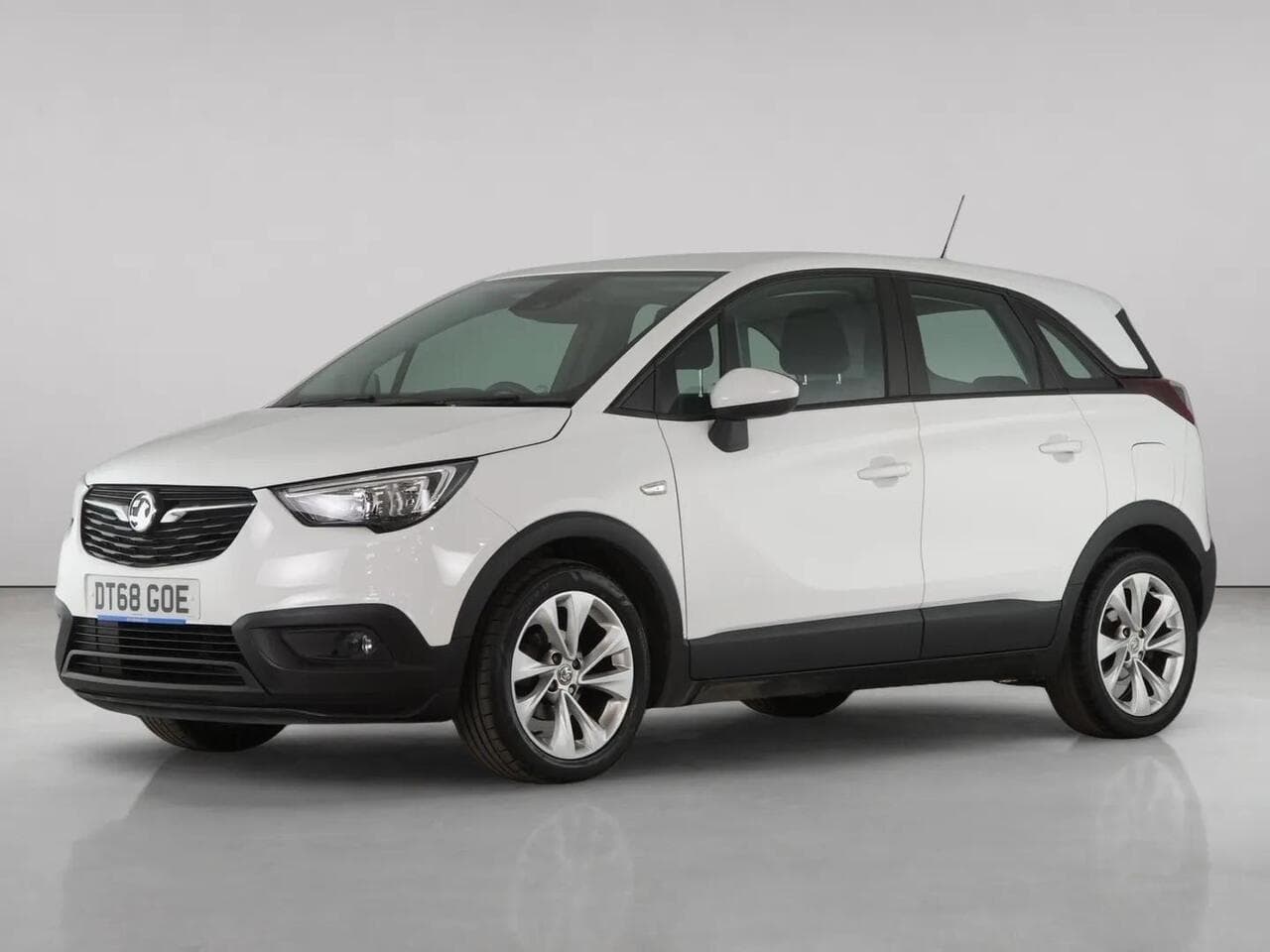 Vauxhall Crossland X thumbnail Front Left