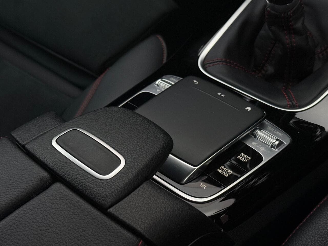Mercedes-Benz A Class thumbnail Misc Controls