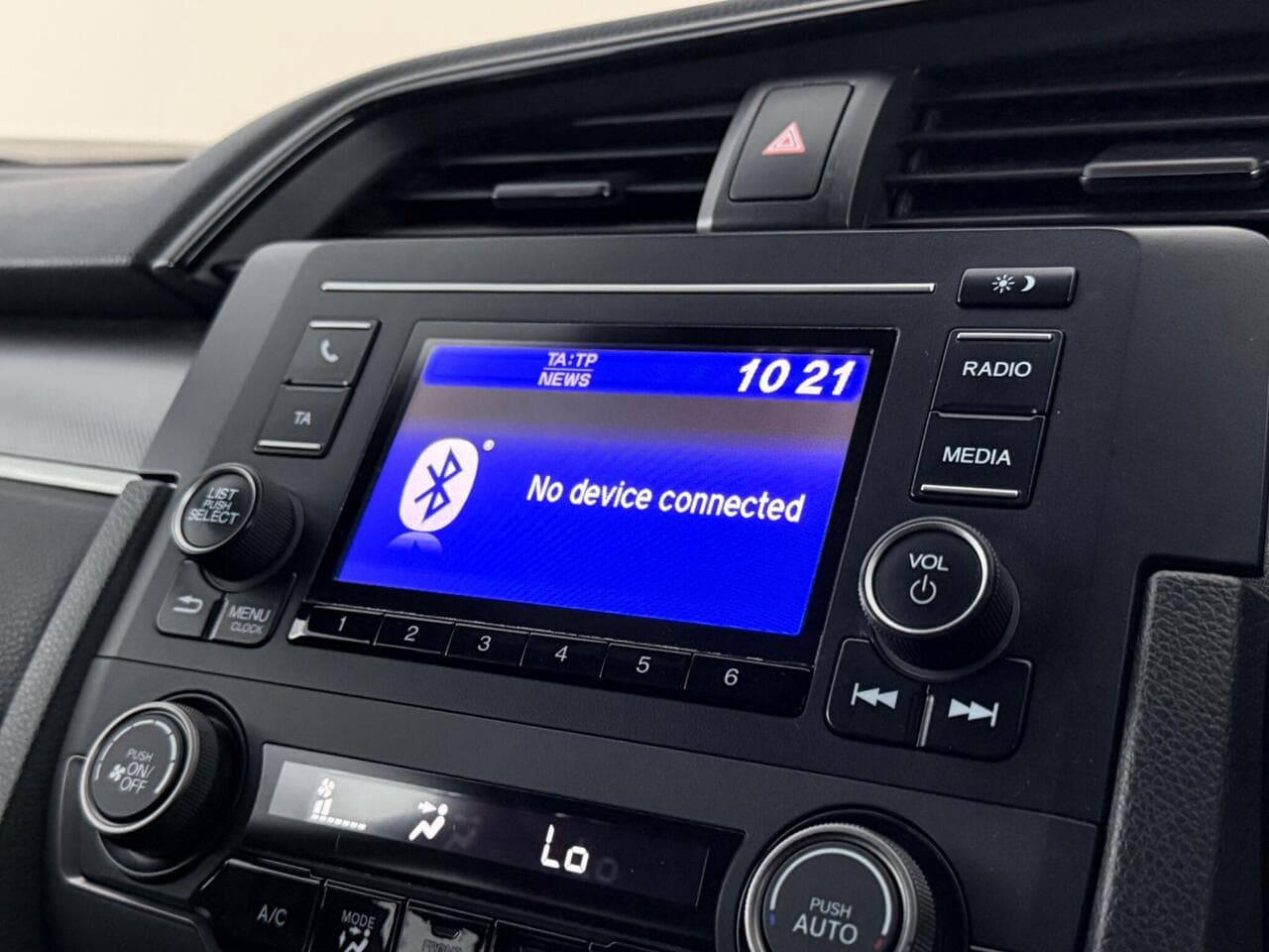 Honda Civic thumbnail Infotainment System