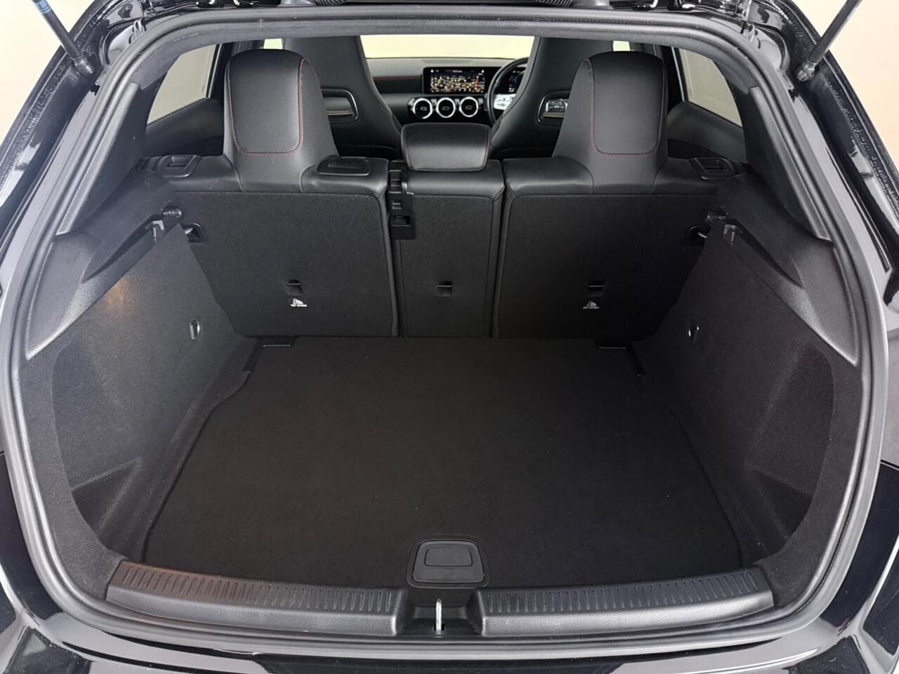 Mercedes-Benz A Class thumbnail Boot