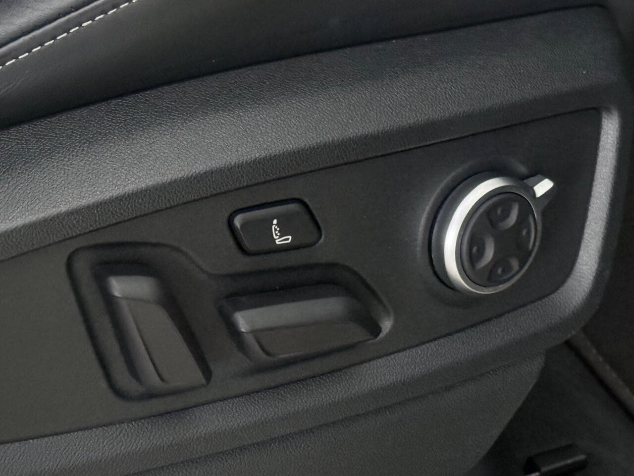 Audi Q5 thumbnail Misc Controls