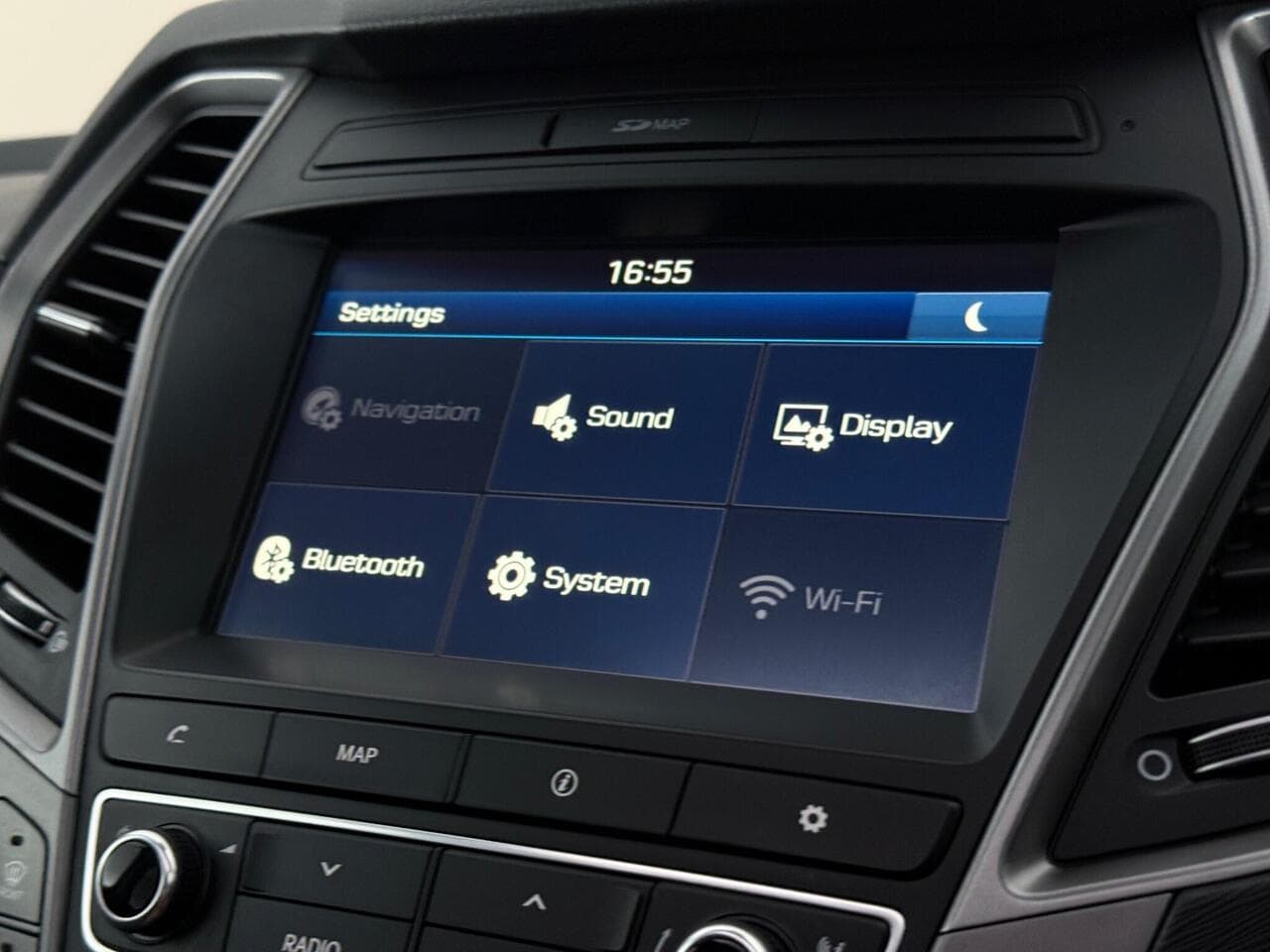 Hyundai Santa Fe thumbnail Infotainment System