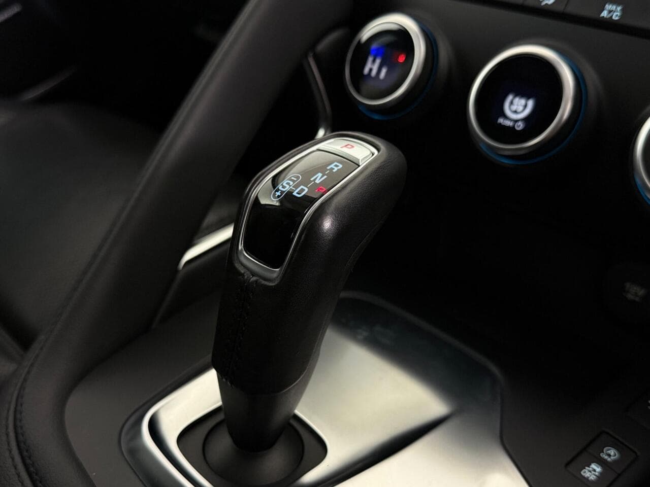 Jaguar E-PACE thumbnail Interior Front