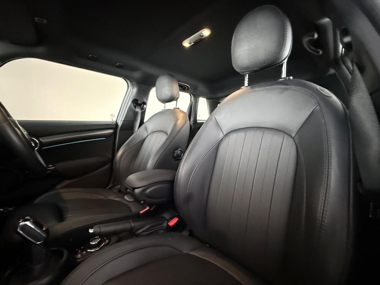 MINI Hatch thumbnail Seat Front Passenger