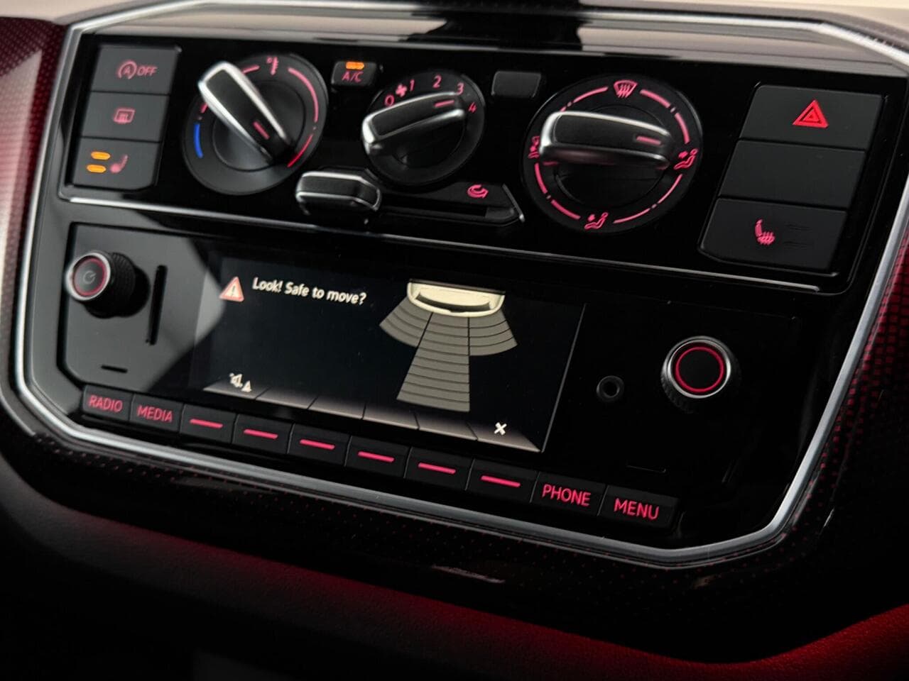 Volkswagen up! thumbnail Infotainment System