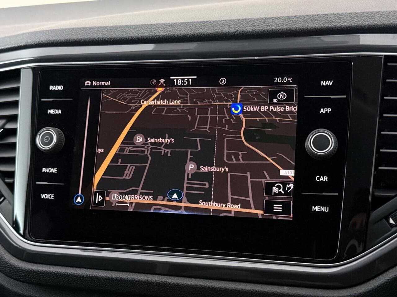 Volkswagen T-Roc thumbnail Infotainment System