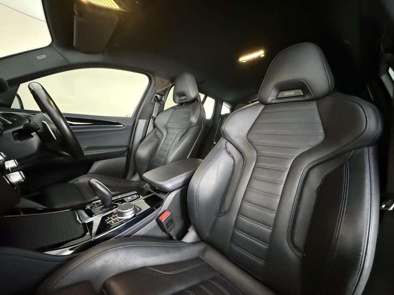 BMW X4 thumbnail Seat Front Passenger
