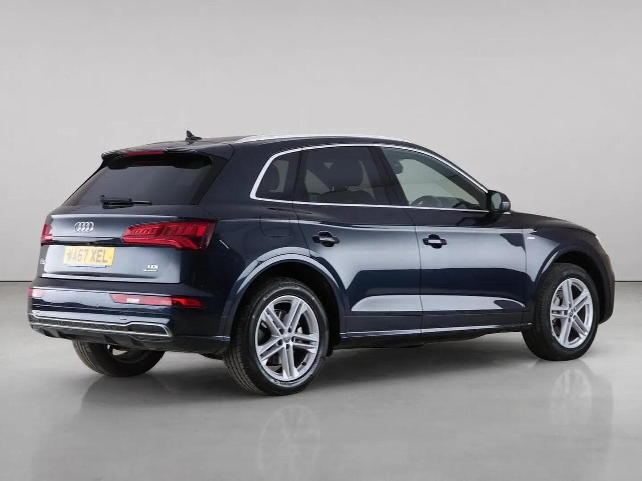 Audi Q5 thumbnail Rear Right