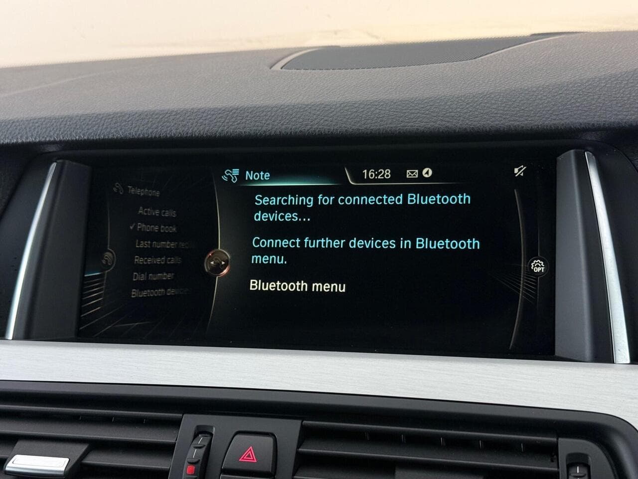 BMW 5 Series thumbnail Infotainment System