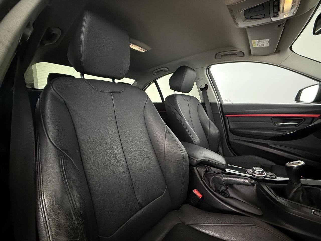 BMW 3 Series thumbnail Seat Driver
