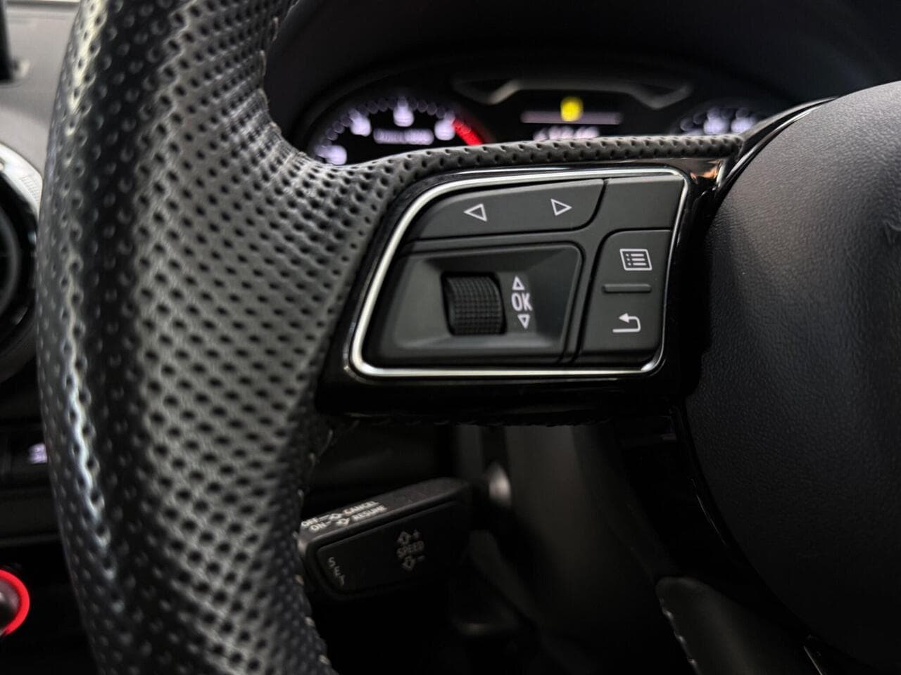 Audi A3 thumbnail Misc Controls