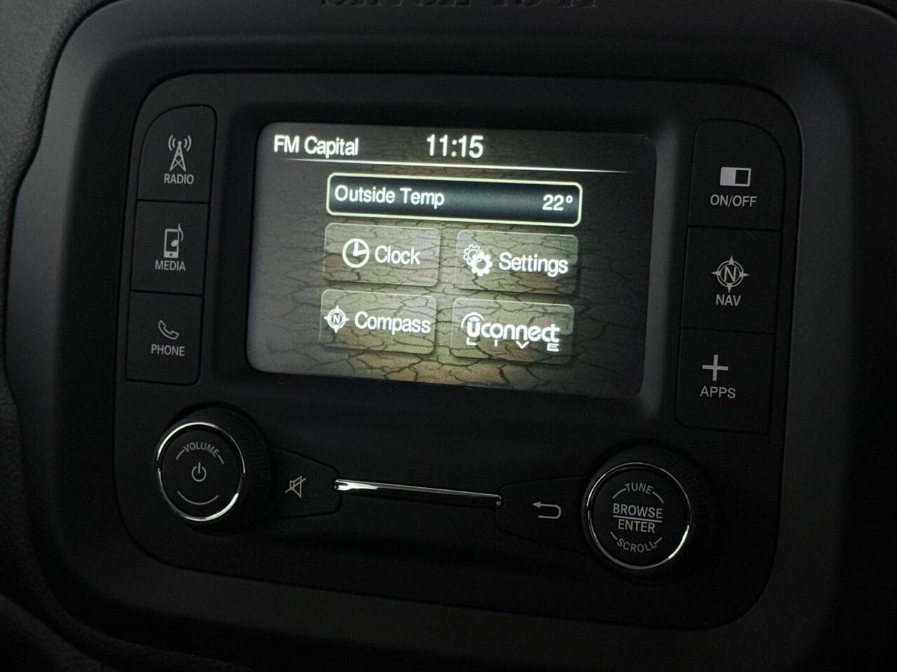 Jeep Renegade thumbnail Infotainment System