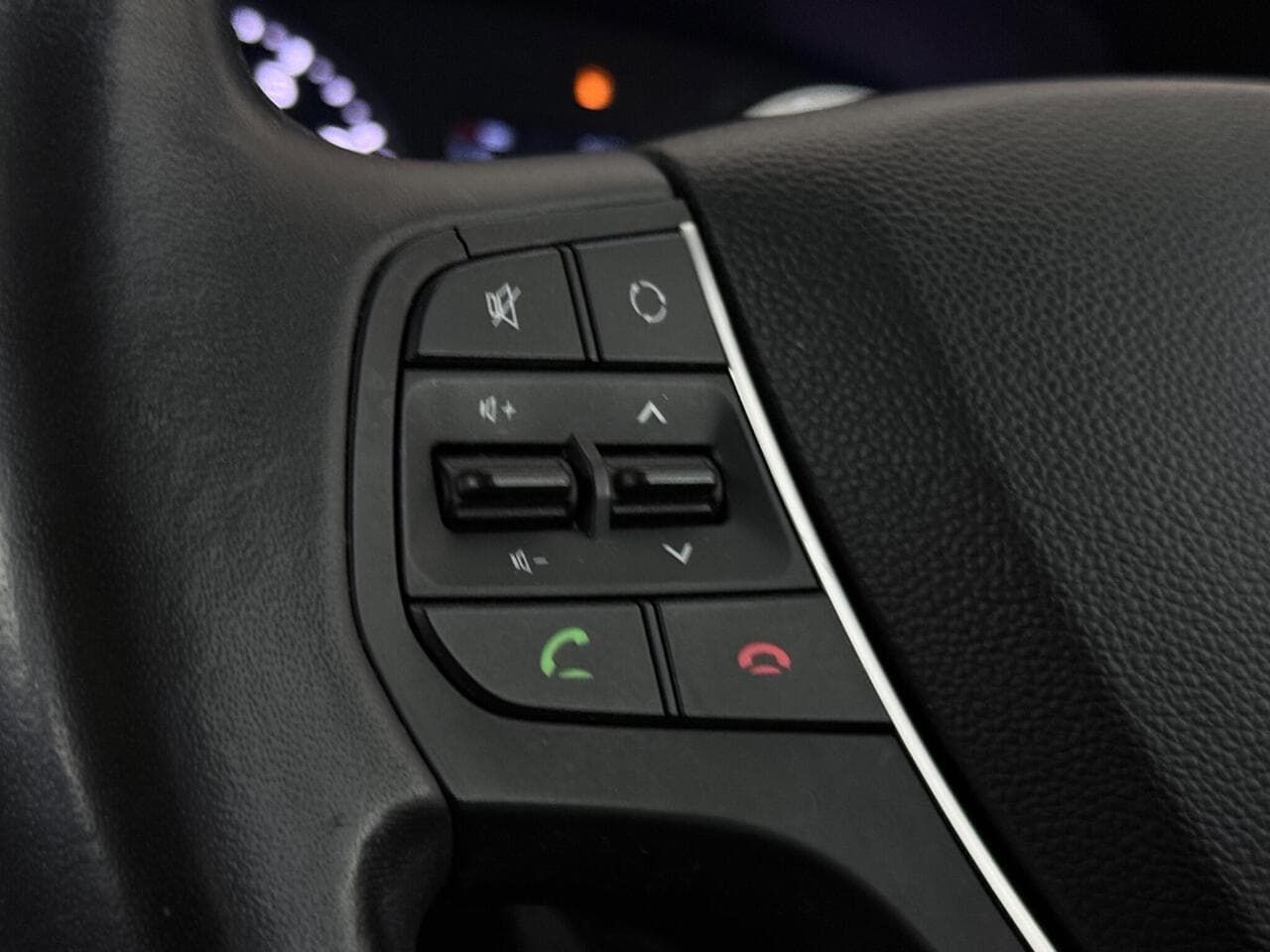 Hyundai i20 thumbnail Misc Controls