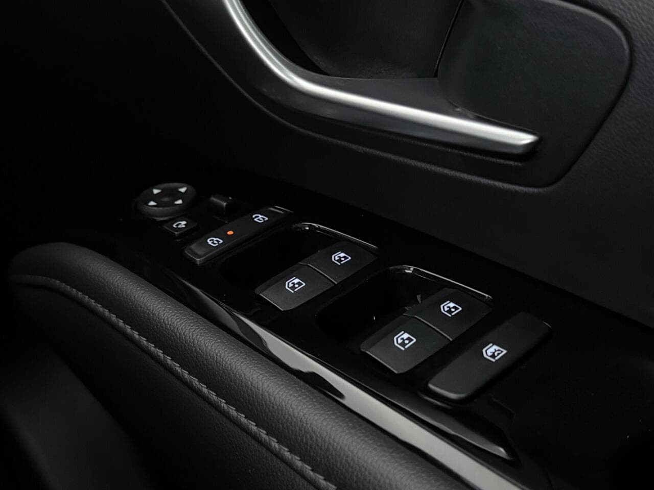 Hyundai TUCSON thumbnail Misc Controls