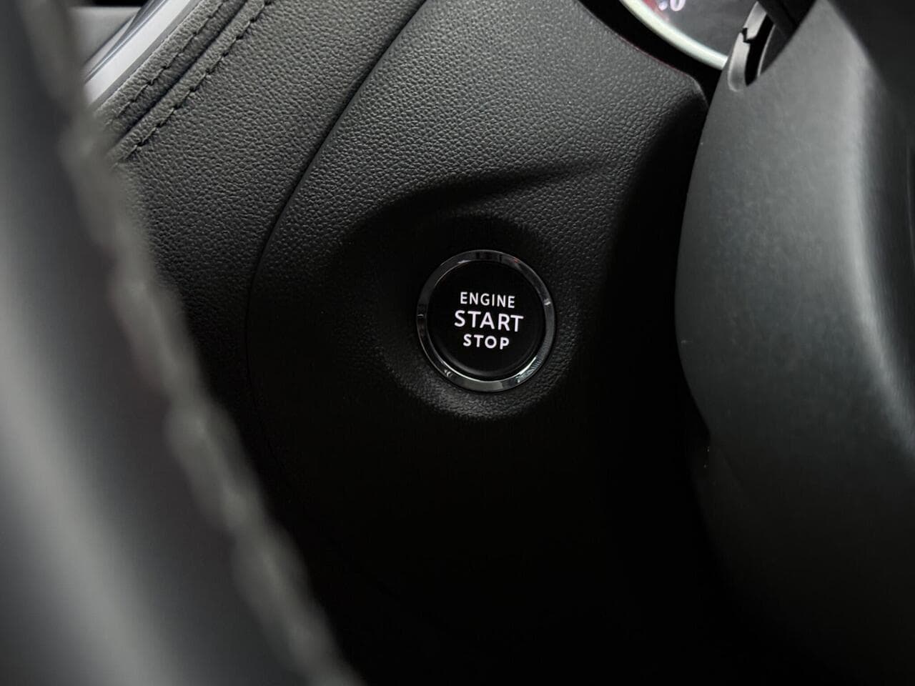 Vauxhall Grandland X thumbnail Misc Controls