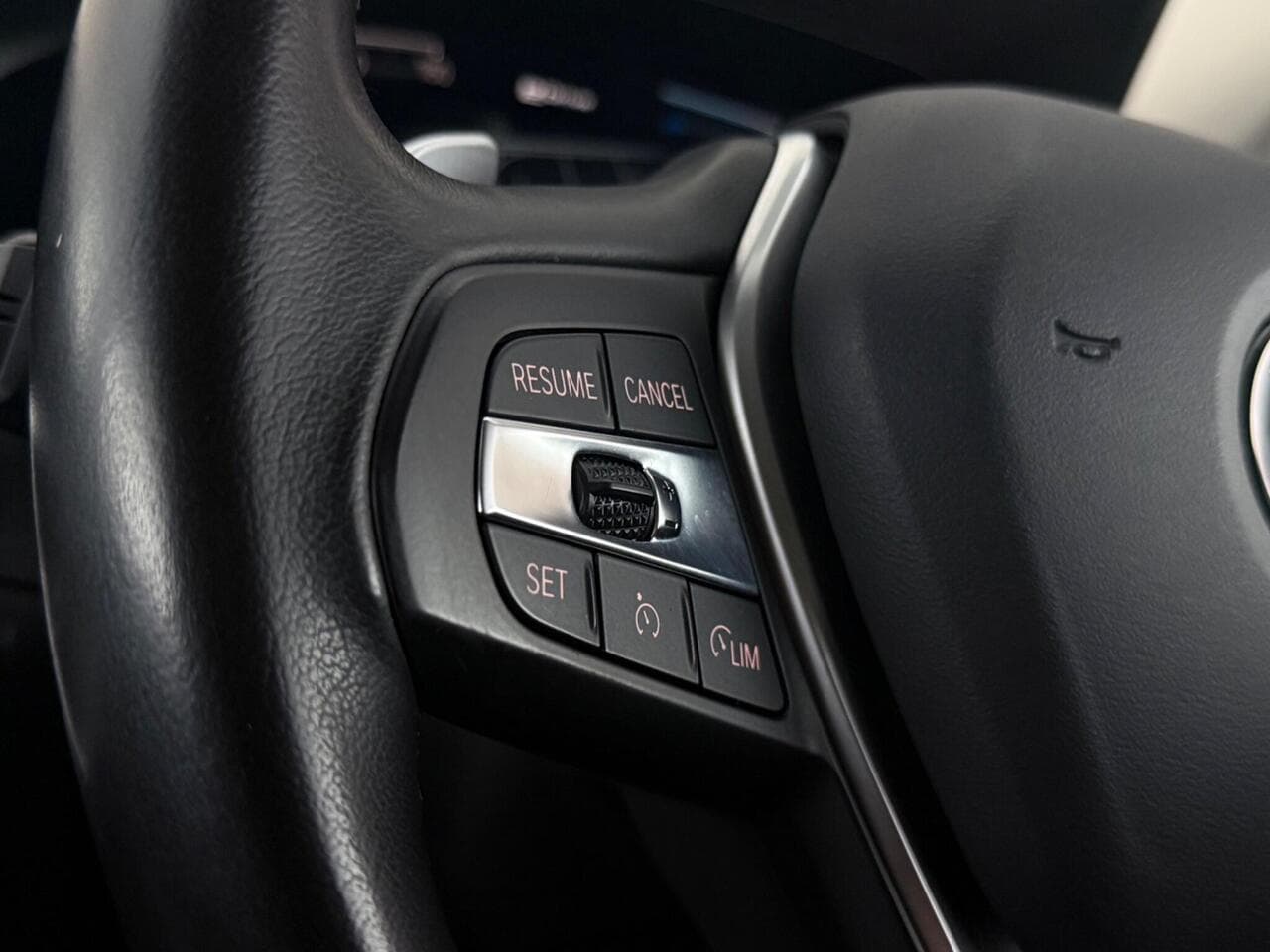 BMW 3 Series thumbnail Misc Controls