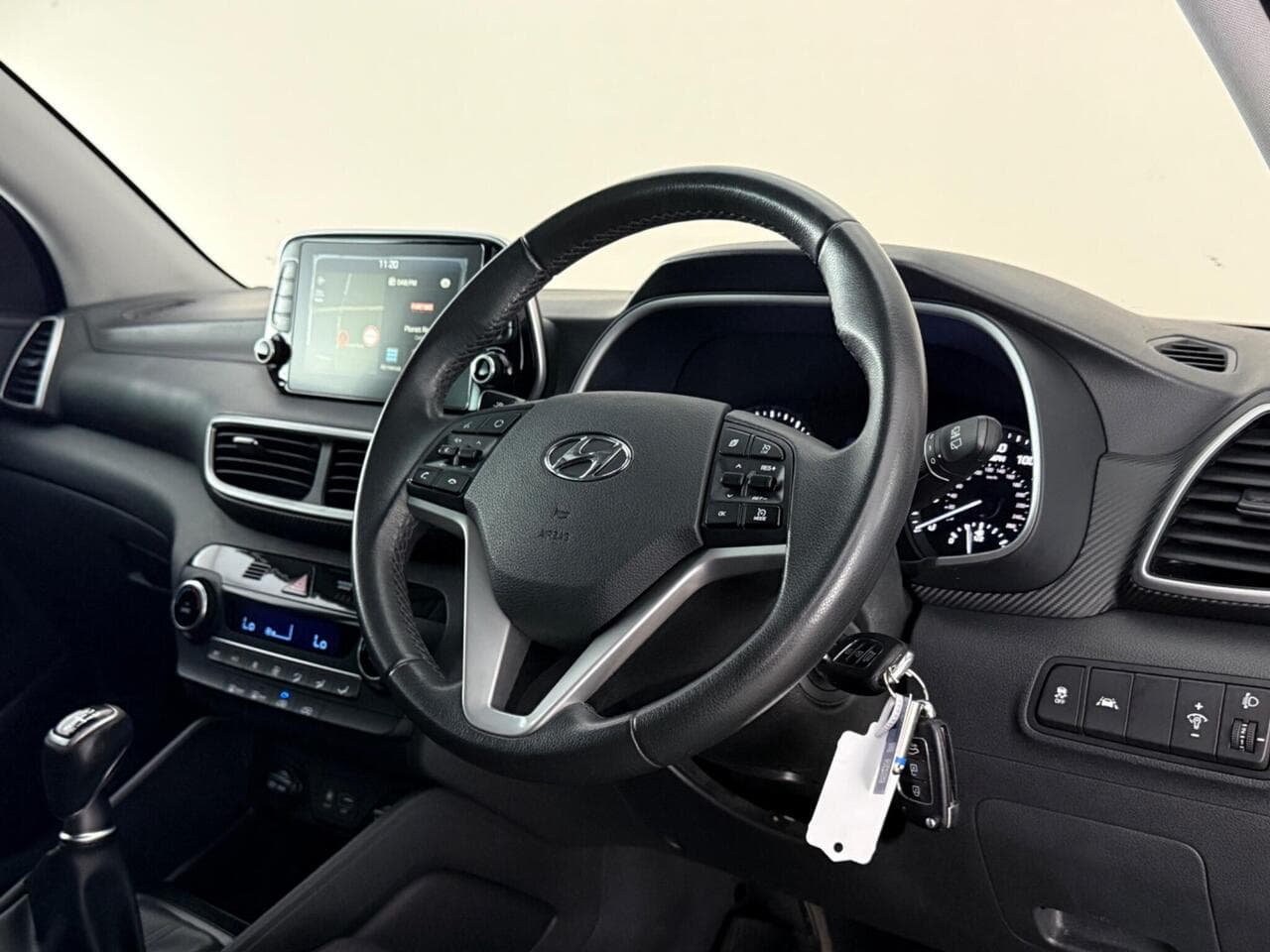 Hyundai TUCSON thumbnail Interior Front