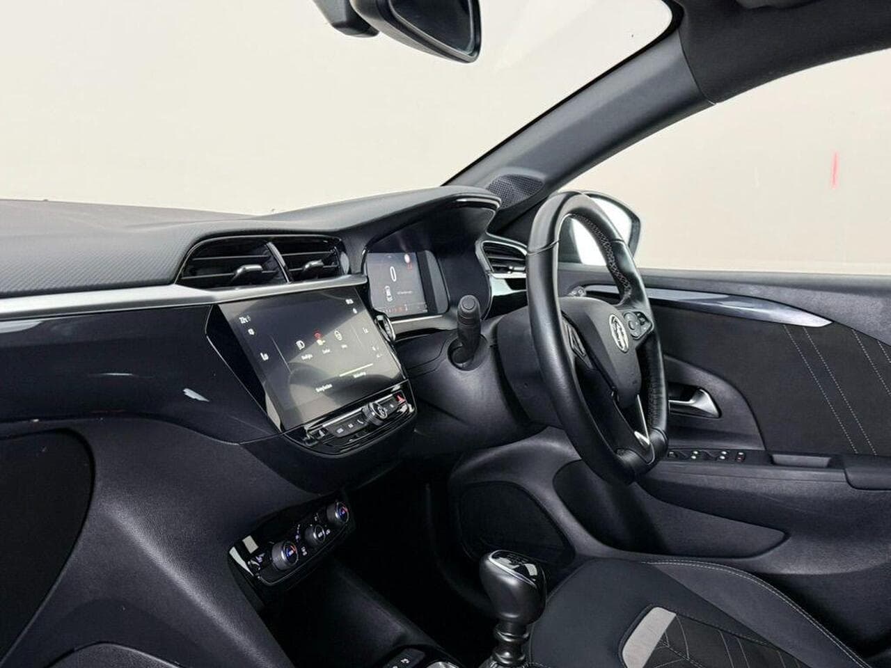 Vauxhall Corsa thumbnail Interior Front