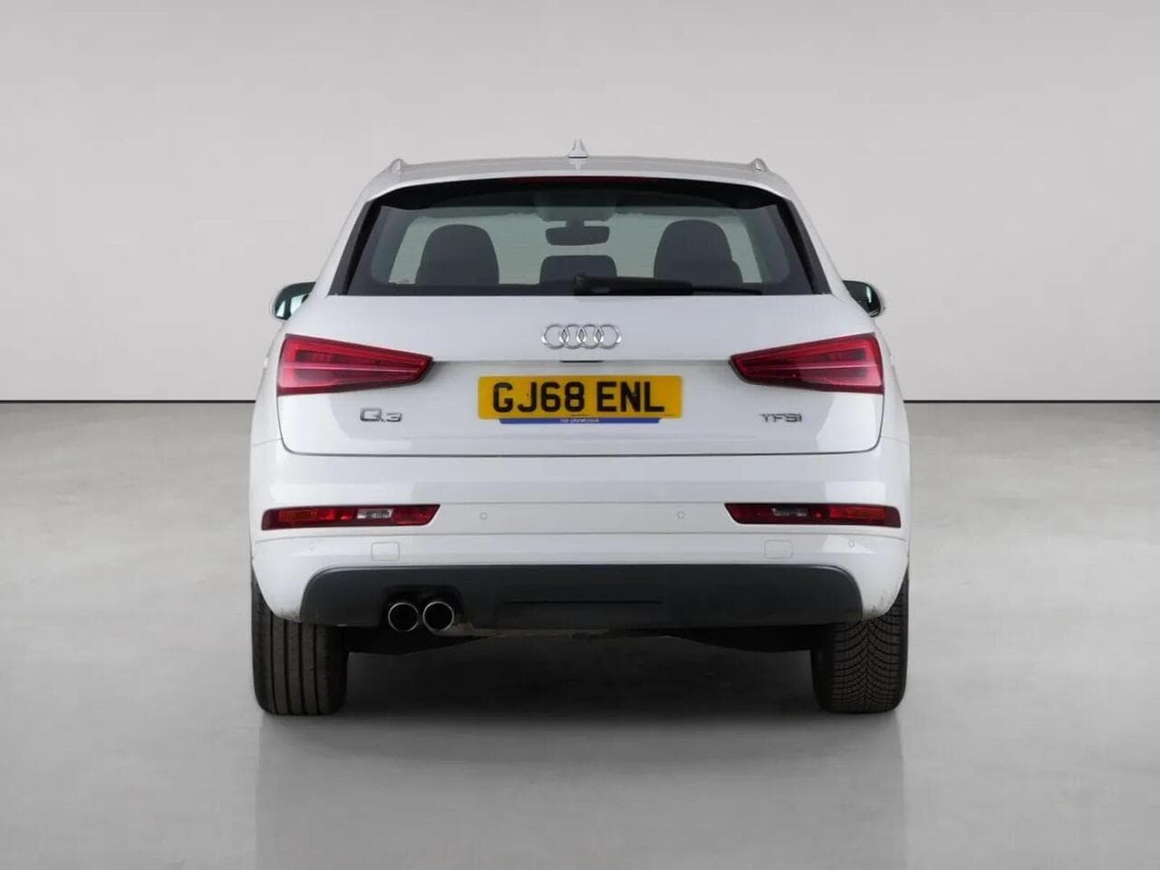 Audi Q3 thumbnail Rear
